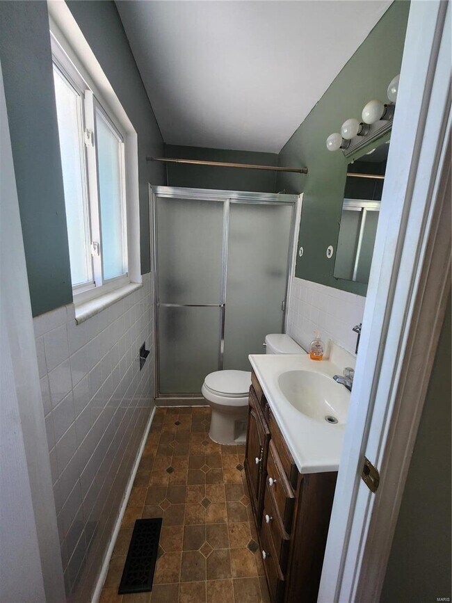 Building Photo - 2332 Viminal Ct