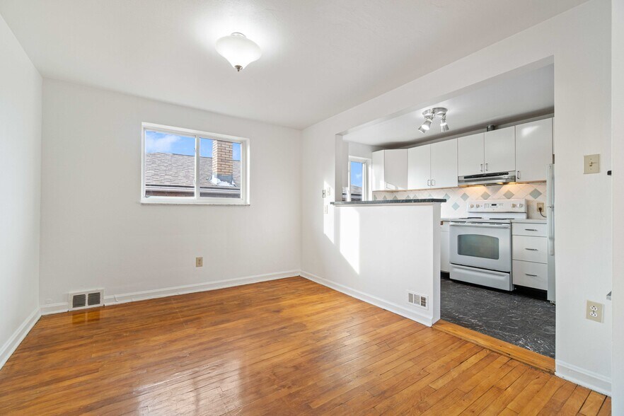 Unit 2 Dining Room - 6569 Rosemoor St