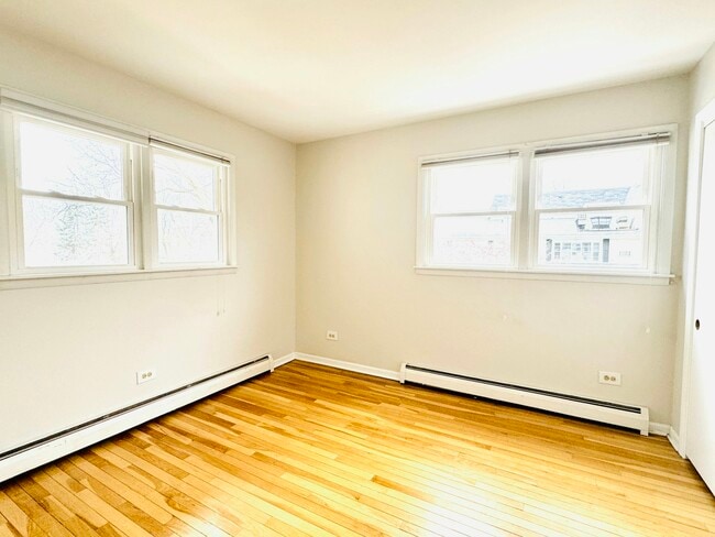 Building Photo - 510 W Eastman St