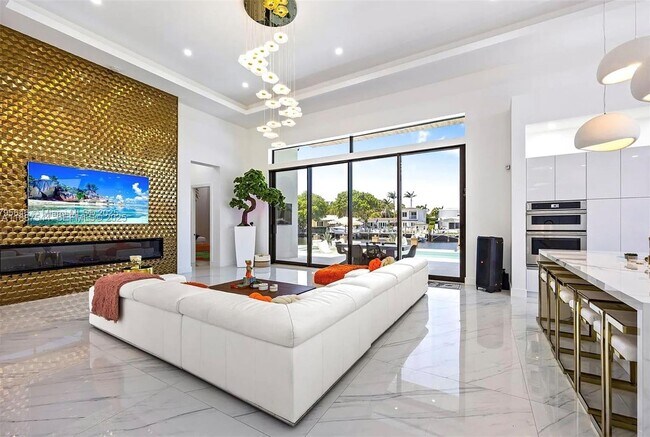 Building Photo - 2225 NE 19th St