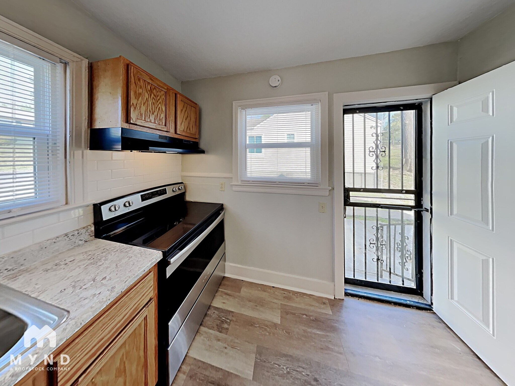 Building Photo - 949 47th St Ensley