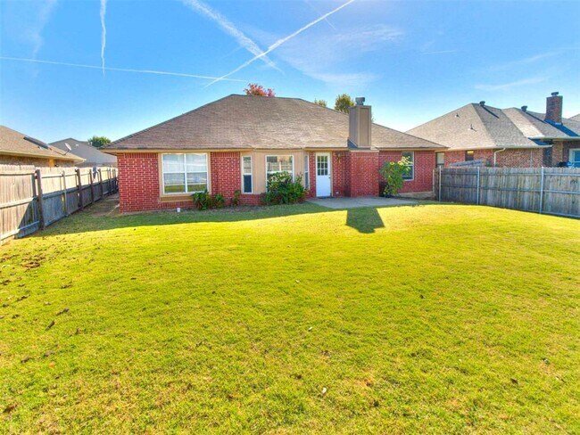 Building Photo - 15113 Stone Meadows Dr