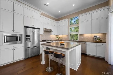 Building Photo - 124 Hayseed