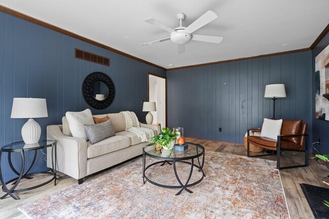 Building Photo - 3673 Pheasant Dr