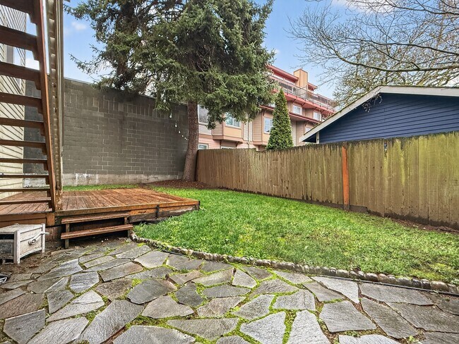 Building Photo - 4418 Corliss Ave N