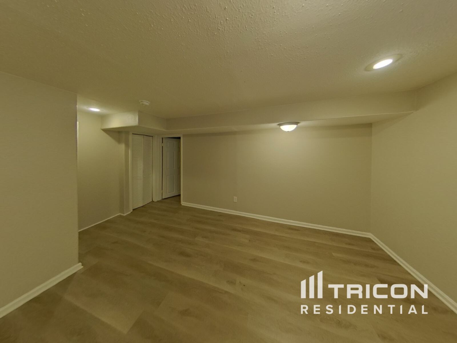 Building Photo - 1584 Canoe Creek Dr N