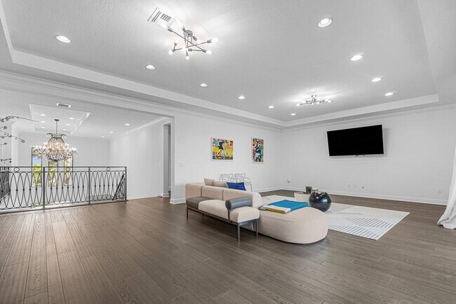 Building Photo - 13026 Artisan Cir