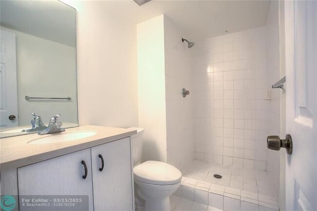 Building Photo - 510 NW 86th Pl