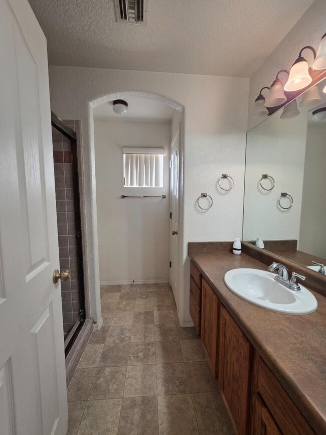 Building Photo - 11149 E 24th Ln