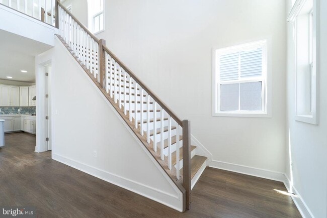 Building Photo - 41935 Spring Air Dr