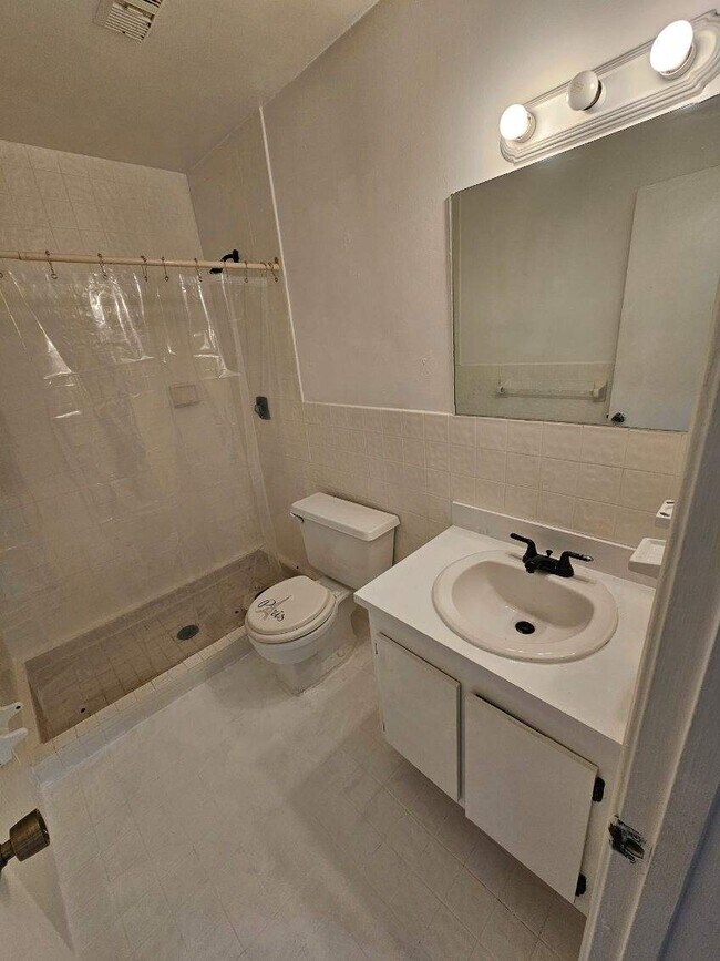 Building Photo - 10011 NW 4th St