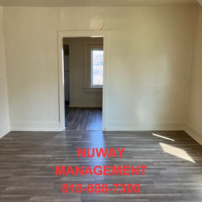 Building Photo - 810-888-7300