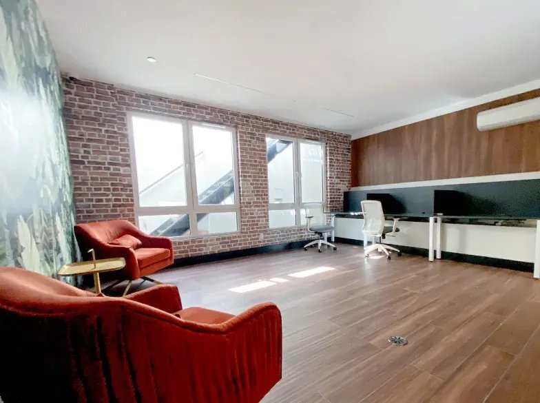 Building Photo - 290 Union Ave