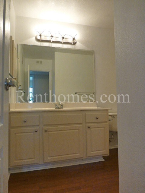 Building Photo - 12043 Alta Carmel Ct