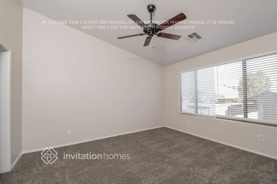 Building Photo - 15378 W Shangri La Rd