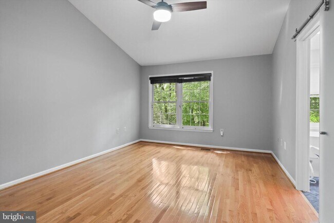 Building Photo - 11300 Fairwind Way