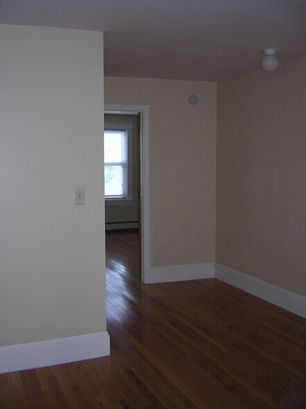 Building Photo - 55 University Ave