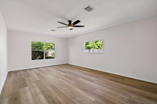 Building Photo - 1208 Dexford Dr