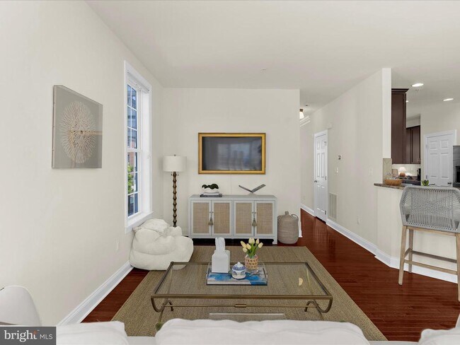 Building Photo - 8512 Pine Springs Dr