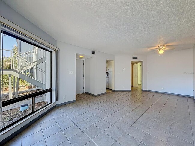 Building Photo - 2636 Lemon Tree Ln