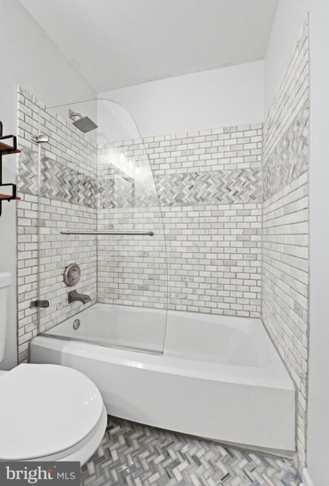 Building Photo - 6650 Dunwich Way