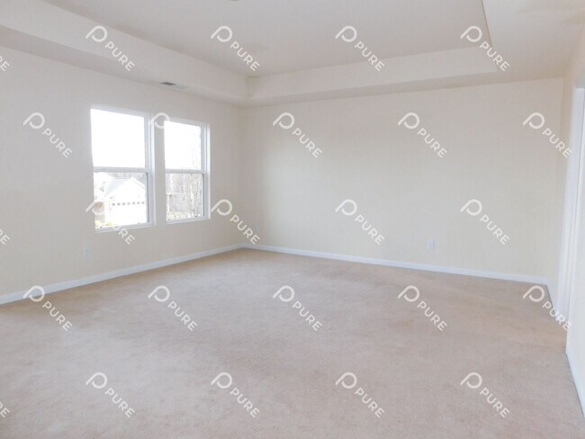Building Photo - 108 Barnard St