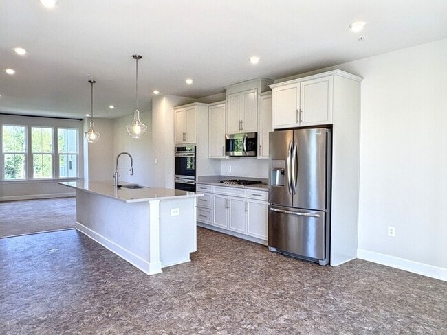 Building Photo - 116 Albany Pl