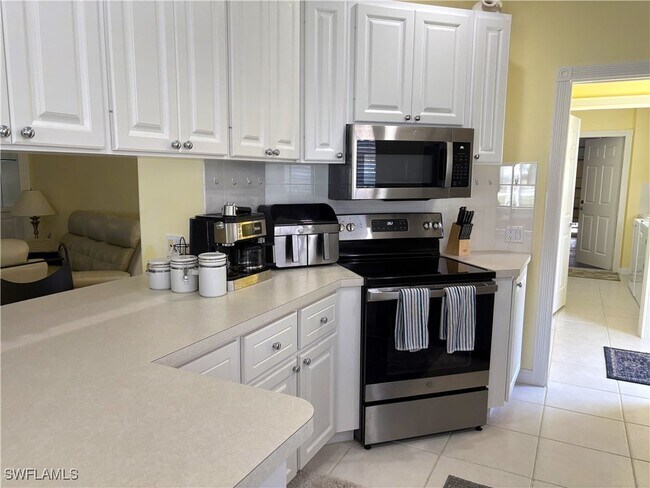 Building Photo - 14670 Ferrara Ct