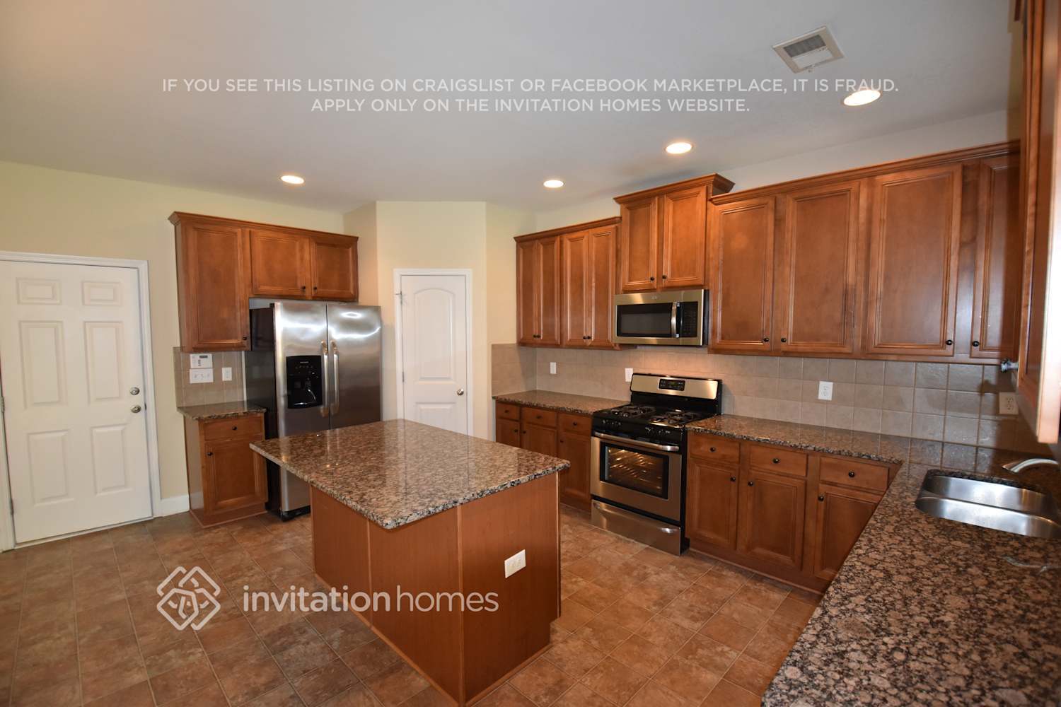 Building Photo - 5340 Hopewell Manor Dr