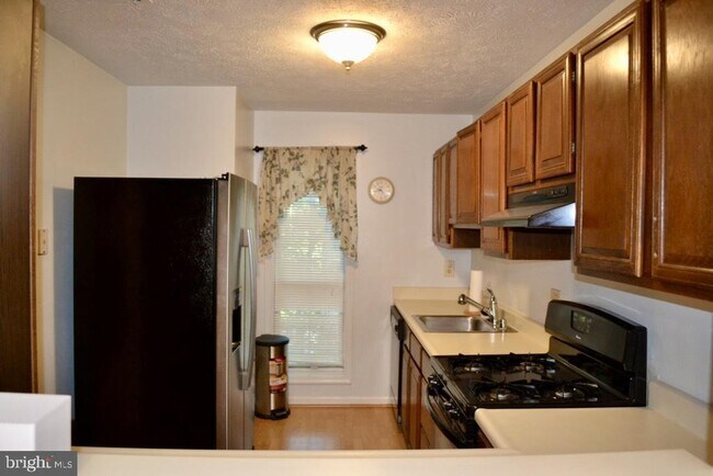 Building Photo - 12183 Cardamom Dr