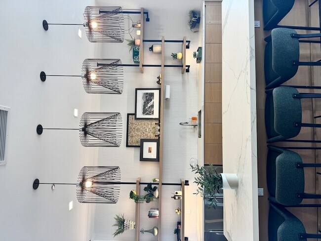 Building Photo - 4000 W Diversey Ave