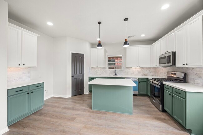 Building Photo - 21531 Indigo Ruth Dr