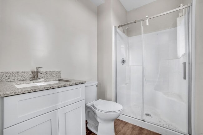 Building Photo - 127 Centre St