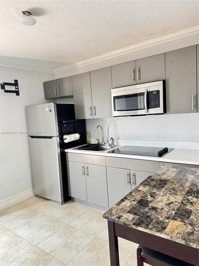 Building Photo - 11340 SW 41st Terrace
