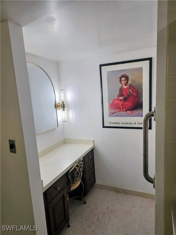 Building Photo - 5260 S Landings Dr