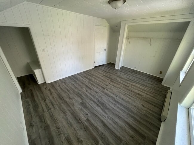 Building Photo - 114 W Alexander St