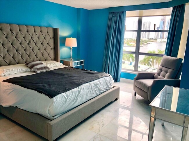 Building Photo - 3600 Mystic Pointe Dr