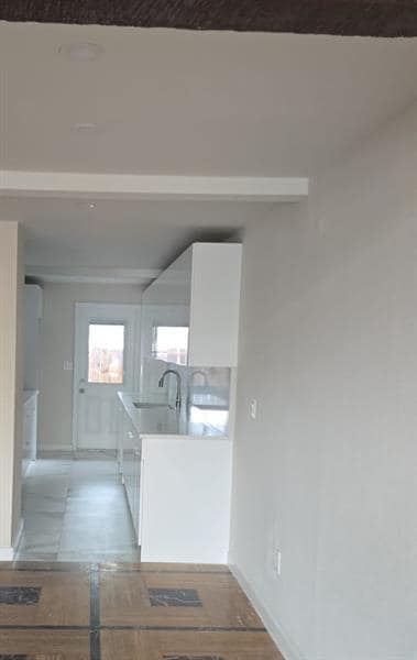 Building Photo - 2421 N 40th Ave