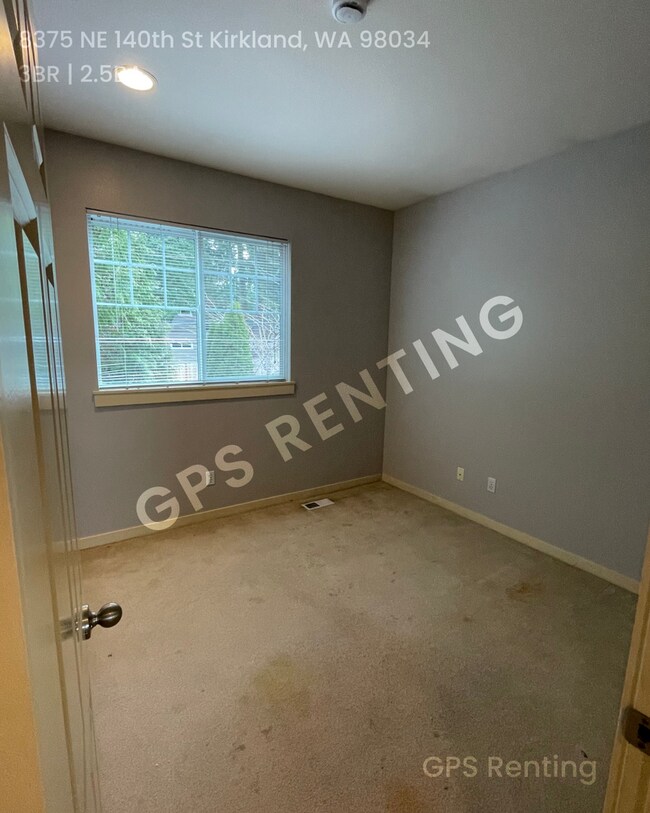 Building Photo - 8375 NE 140th St