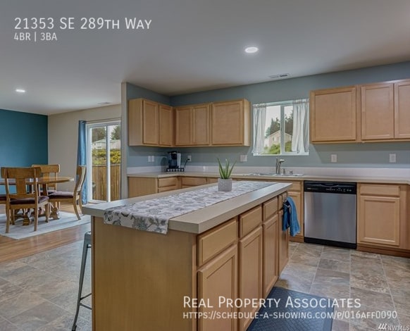 Building Photo - 21353 SE 289th Way
