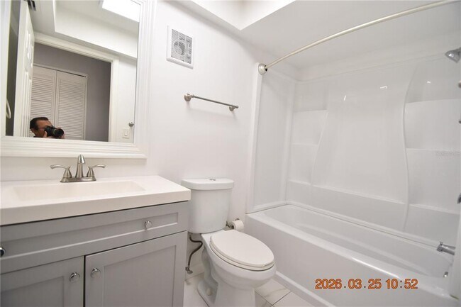 Building Photo - 2600 60th Ave S