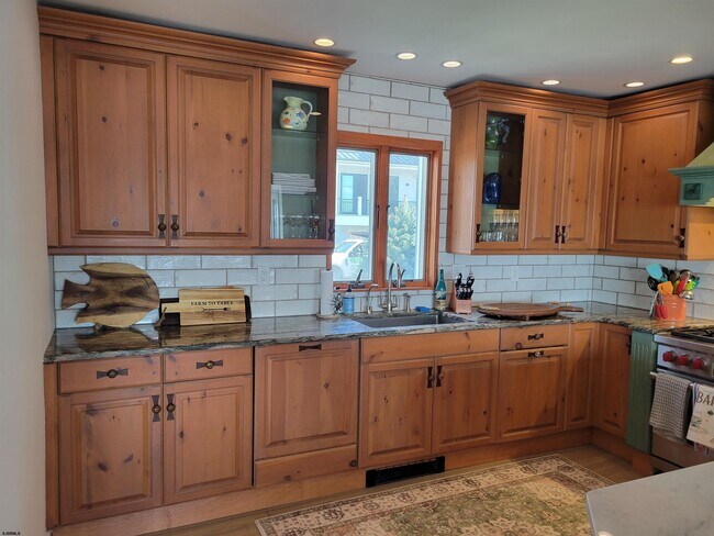 Building Photo - 8601 Fulton Ave