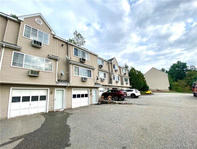 Primary Photo - 505 Harwinton Ave