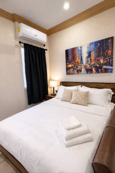 Building Photo - 1014 Brown St