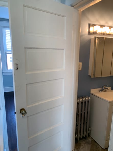 Building Photo - 1533 Isherwood St NE