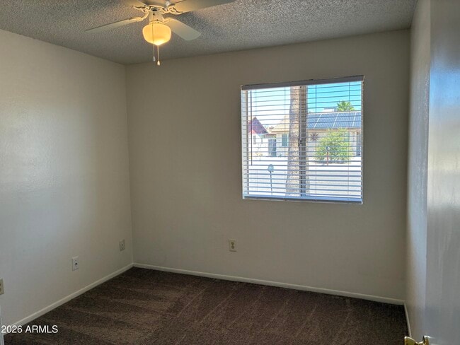 Building Photo - 5915 W Tierra Buena Ln