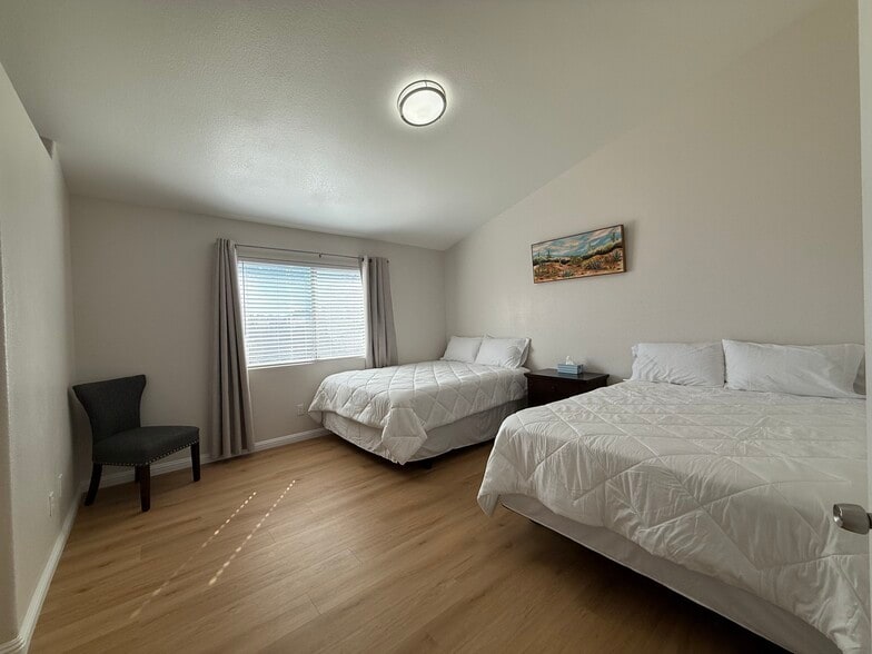 Master Bedroom - 693 W Pacific Ave