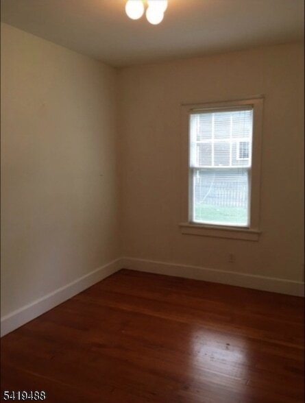 Building Photo - 20 Seneca Trl