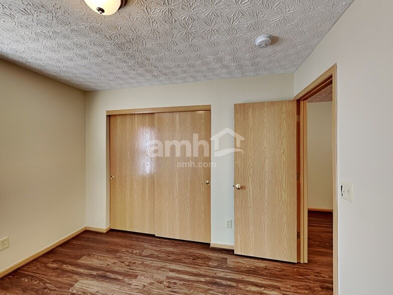 Building Photo - 5823 Coldcreek Dr