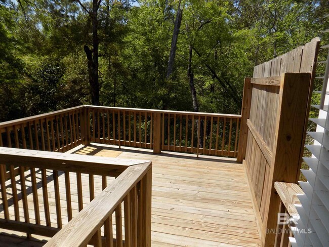 Building Photo - 6723 Spaniel Dr